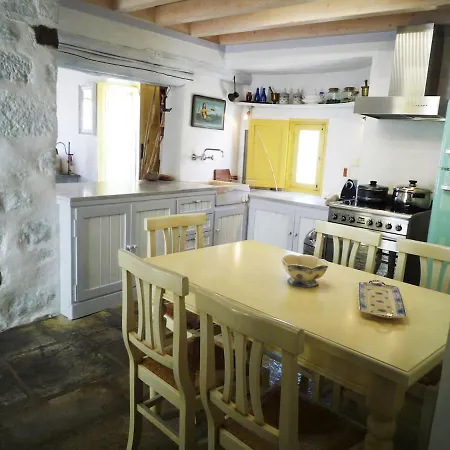 Open Space House At The Castle Of Chora, *